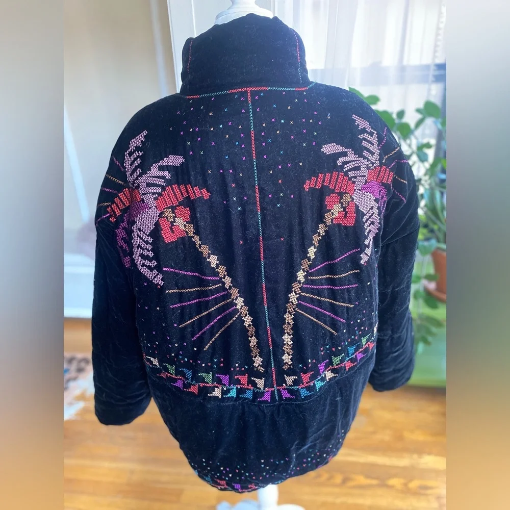 Farm Rio Reversible Embroidered Puffer Jacket Size L